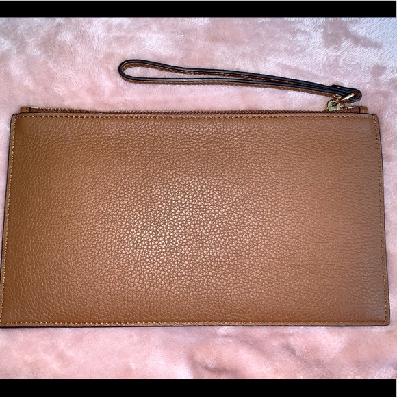 Michael Kors wristlet - Picture 2 of 5